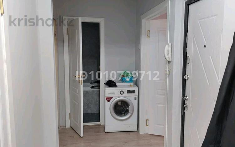1-комнатная квартира · 52 м² · 5/5 этаж, мкр Аса 15 за 90 000 ₸ в Таразе — фото 13
