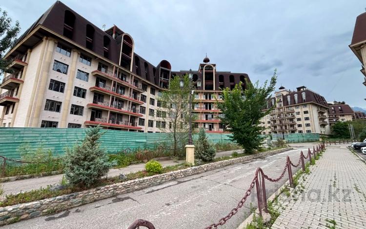 2-бөлмелі пәтер · 113 м² · 4/7 қабат, Омарова, бағасы: 65 млн ₸ в Алматы, Медеуский р-н — фото 2
