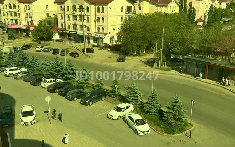 Офисы · 400 м² за ~ 1.3 млн ₸ в Актобе, мкр 12 — фото 2