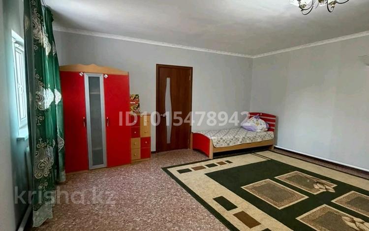 Часть дома · 2 комнаты · 65 м² · 10 сот., мкр Акжайык 1 — Өзен көшесі за 120 000 ₸ в Атырау — фото 2