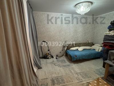 1-комнатная квартира, 30 м², 6/9 этаж, 6 29 за 4.5 млн 〒 в Лисаковске