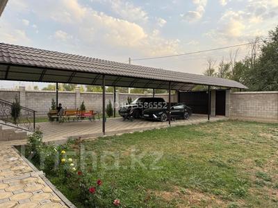 Жеке үй · 6 бөлме · 250 м² · 8 жүзд., Макатаева 403, бағасы: 1 млн ₸ в Узынагаш
