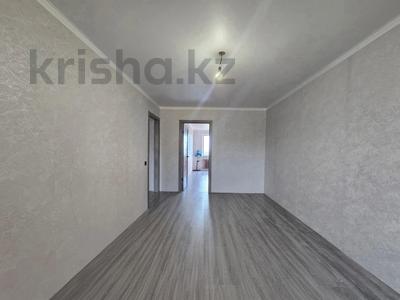 2-бөлмелі пәтер · 45 м² · 4/5 қабат, 6 мкр., бағасы: 9 млн ₸ в Темиртау
