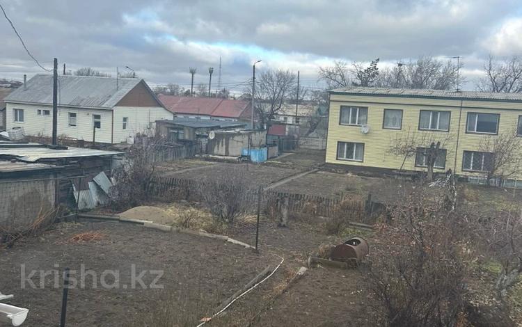 3-бөлмелі пәтер · 49.2 м² · 2/2 қабат, Степная 65, бағасы: 11.5 млн ₸ в Экибастузе — фото 2