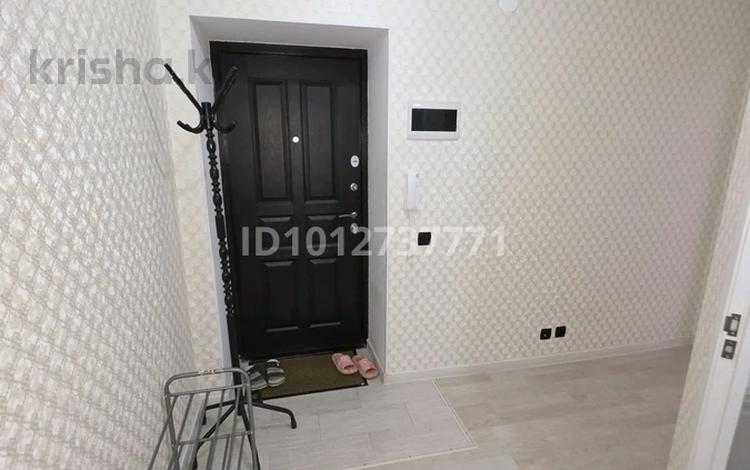 1-бөлмелі пәтер · 50 м² · 1/10 қабат, мкр Нурсая, Т. Жумагалиева 10, бағасы: 200 000 ₸ в Атырау — фото 2