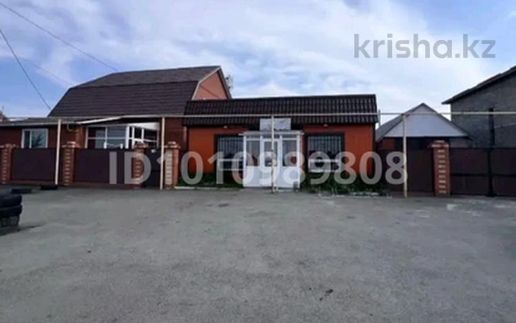 Дүкендер мен бутиктер · 250 м², бағасы: 150 млн ₸ в Костанае — фото 2