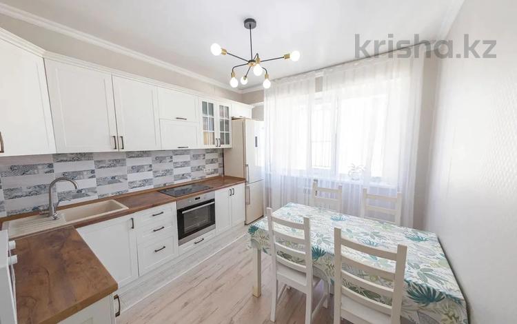 3-комнатная квартира, 86 м², 14/14 этаж, Кайыма Мухамедханова 17