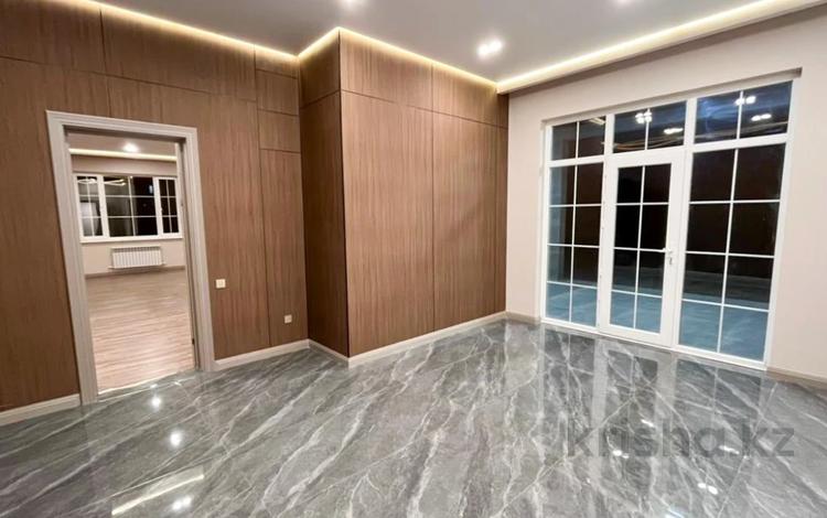 Отдельный дом · 4 комнаты · 200 м² · 7 сот., Валиханова 108 за 69 млн ₸ в Талдыкоргане — фото 2