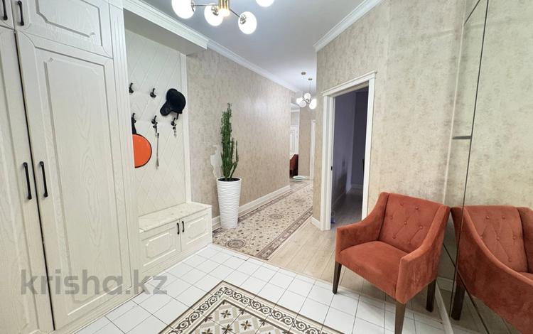 3-комнатная квартира · 146.2 м² · 2/5 этаж, мкр. Алтын орда, Тауелсиздик за ~ 60 млн ₸ в Актобе — фото 2