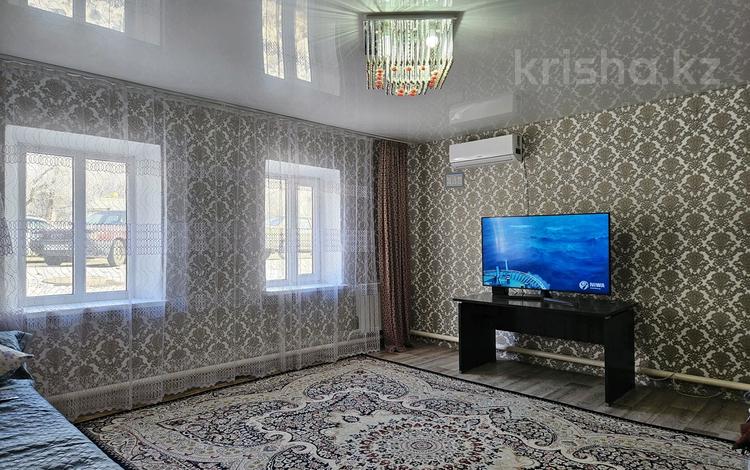 Отдельный дом · 2 комнаты · 68 м² · 6 сот., Район 31 школа за 22 млн 〒 в Уральске — фото 2