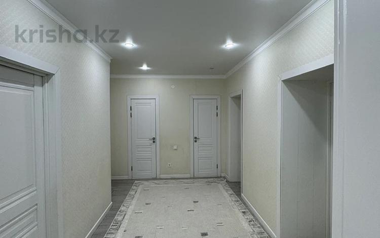 3-комнатная квартира · 100 м² · 2/9 этаж, мкр. Алтын орда 25Г за 37 млн ₸ в Актобе — фото 2