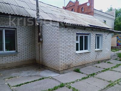 Отдельный дом • 4 комнаты • 105 м² • 5 сот., Аманжолова 79 за 28 млн 〒 в Уральске