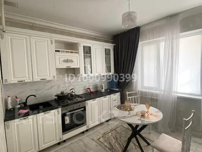 1-комнатная квартира · 50 м² · 1/5 этаж, мкр Нурсая 69 за 2 500 〒 в Атырау