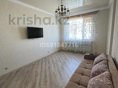 2-комнатная квартира · 68 м² · 5/8 этаж, мкр Комсомольский, Кабанбай батыра 58 за 300 000 ₸ в Астане, Есильский р-н