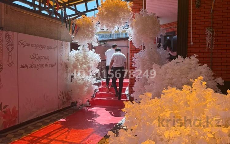 Отдельный дом · 5 комнат · 200 м² · 5 сот., мкр Саялы 52а за 1 млн ₸ в Алматы, Алатауский р-н — фото 2