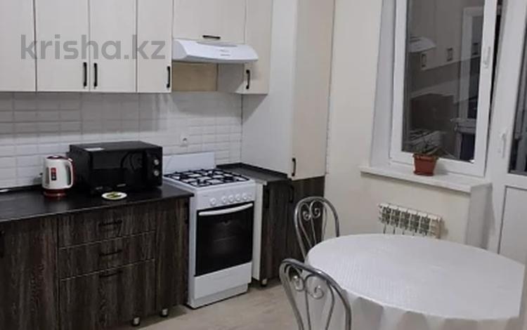 1-бөлмелі пәтер · 44 м² · 4/9 қабат, Алтын орда ш/а., мангилик ел, бағасы: 18.3 млн ₸ в Актобе, мкр. Алтын орда — фото 4