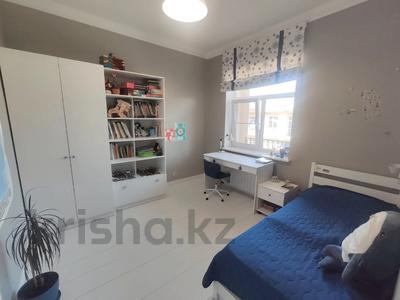 5-комнатная квартира · 300 м² · 1/2 этаж, мкр Карагайлы за 110 млн ₸ в Алматы, Наурызбайский р-н