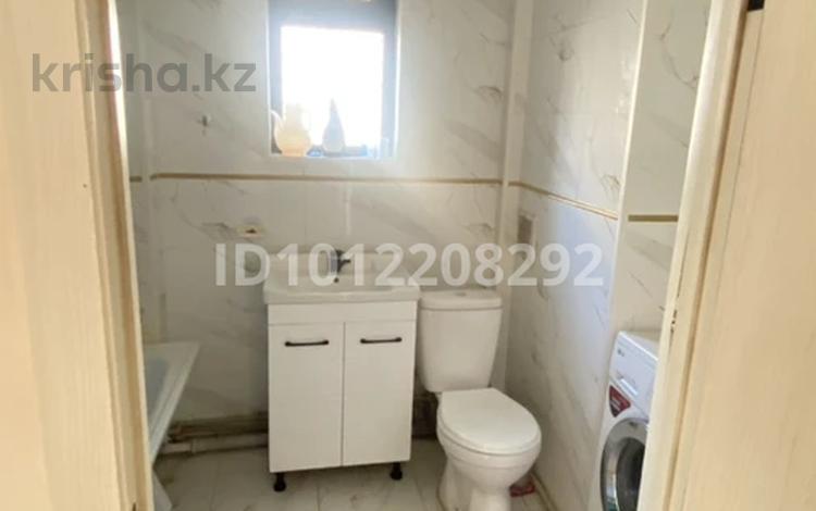 2-бөлмелі пәтер · 60 м² · 1 қабат, Мкр. Айнабулак-4 172/9, бағасы: 250 000 ₸ в Алматы, Жетысуский р-н — фото 2