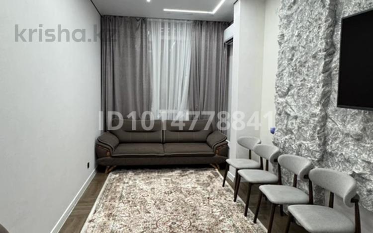 2-бөлмелі пәтер · 42.1 м² · 8/10 қабат, Бухар Жырау, бағасы: 32 млн ₸ в Астане, Есильский р-н — фото 2