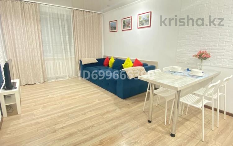 2-комнатная квартира · 44 м² · 2/9 этаж, мкр Новый Город, Каргу 14/2 за 10 000 〒 в Караганде, Казыбек би р-н — фото 2