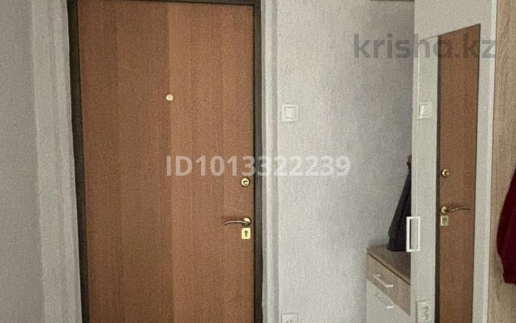 3-бөлмелі пәтер · 72 м² · 8/9 қабат, 4 34, бағасы: 23 млн ₸ в Аксае — фото 11