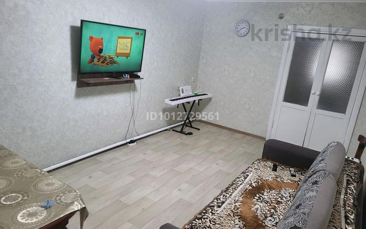 3-комнатная квартира · 65.3 м² · 1/2 этаж, Туристическая 104 — улица Азата за 12.5 млн ₸ в Семее — фото 2