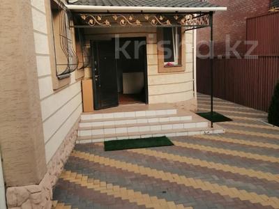 Отдельный дом · 6 комнат · 400 м² · 6 сот., мкр Мамыр-1 — Б.Момышулы за 2 млн ₸ в Алматы, Ауэзовский р-н