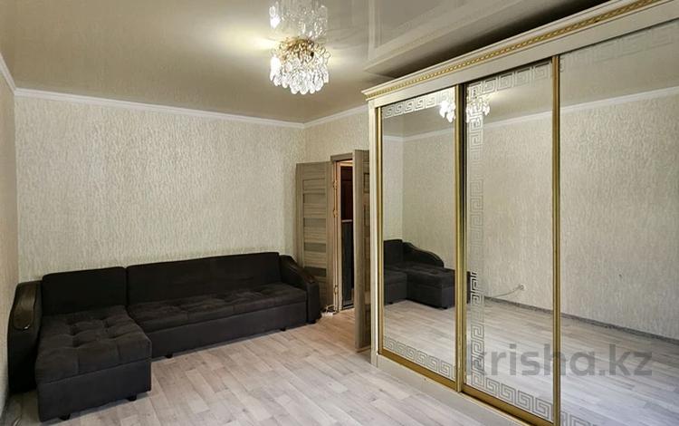 1-бөлмелі пәтер · 40 м² · 1/6 қабат, мкр Кокжиек — ВОЗЛЕ ШКОЛЫ!!!, бағасы: 170 000 ₸ в Алматы, Жетысуский р-н — фото 4