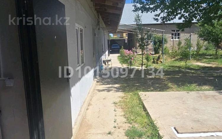 1-комнатная квартира · 18 м², мкр Самал-1 Ырысбақ 27 — Өтегенованың бойында Виноград кафесінің артында орналасқан за 60 000 ₸ в Шымкенте, Абайский р-н — фото 2