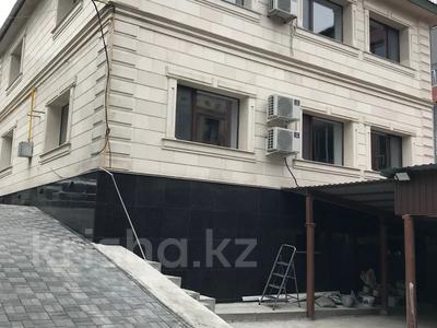 Жеке үй · 5 бөлме · 270 м² · 11 жүзд., Фонвизина, бағасы: 775.5 млн ₸ в Алматы, Медеуский р-н