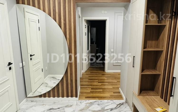 2-бөлмелі пәтер · 75 м² · 3/12 қабат, Аргынбекова 29/4 к2 — Шаяхметов - Аргынбекова, бағасы: 280 000 ₸ в Шымкенте, Каратауский р-н — фото 2