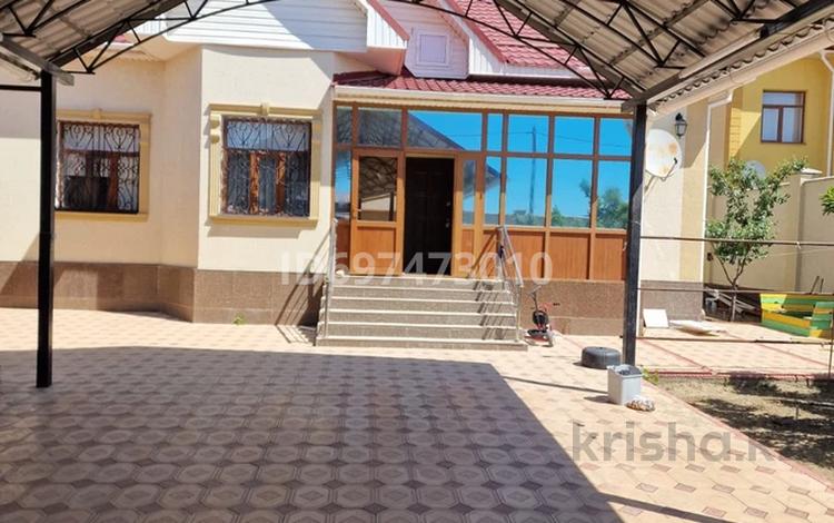 Часть дома · 5 комнат · 230 м² · 8 сот., мкр Северо-Запад, Шубаркөл 275 — 275 за 90 млн 〒 в Шымкенте, Абайский р-н — фото 2