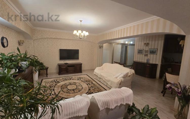 3-комнатная квартира · 107 м² · 2/8 этаж, Достык — Кабанбай батыра за 110 млн ₸ в Алматы, Медеуский р-н — фото 2
