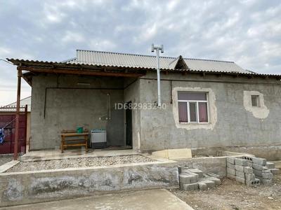 Отдельный дом • 4 комнаты • 75 м² • 0.6 сот., Қарабұлақ 62 — Оралман дача за 11 млн 〒 в Туркестане