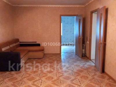 Отдельный дом · 2 комнаты · 1111 м², Нахимова — Акимжанова за 120 000 〒 в Актобе, мкр. Курмыш