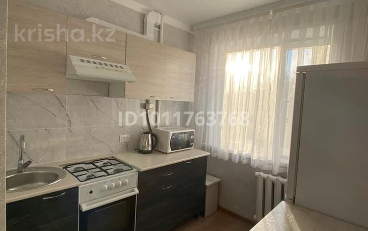 1-комнатная квартира · 30.7 м² · 4/5 этаж, мкр Юго-Восток, проспект Республики 24 за 155 000 〒 в Караганде, Казыбек би р-н — фото 2