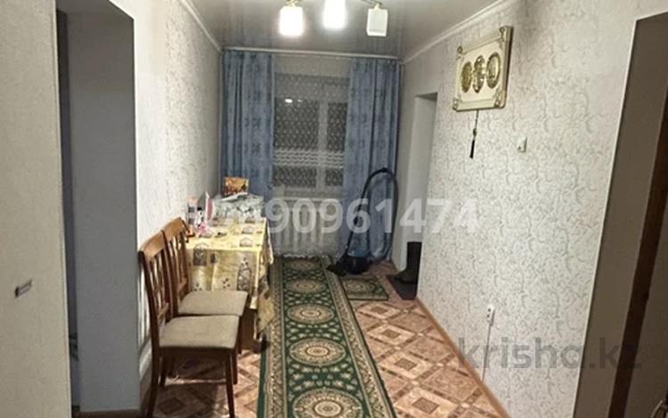 2-комнатная квартира, 65.2 м², 3/5 этаж, Кулымбетова 173 за 11 млн 〒 в Актобе, мкр. Курмыш — фото 3