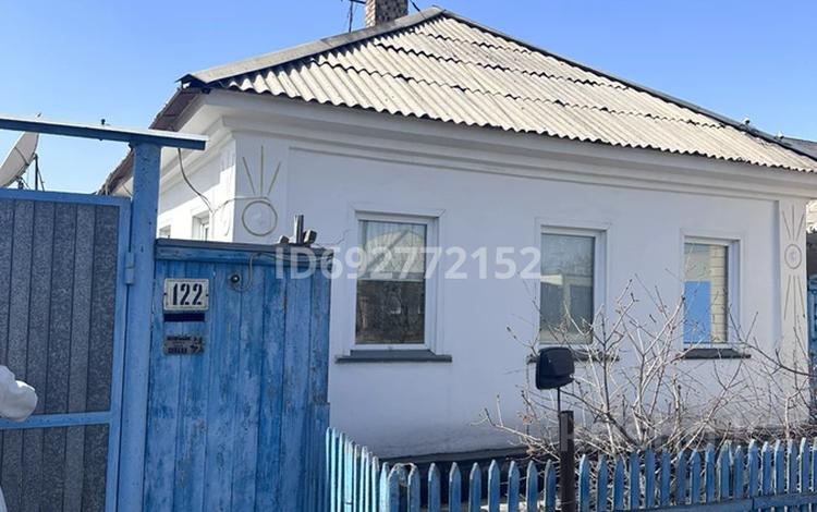 Отдельный дом • 3 комнаты • 44 м² • 4.5 сот., Алтайская 122 за 16.5 млн 〒 в Павлодаре — фото 2