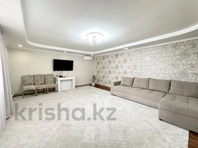 Отдельный дом · 4 комнаты · 181 м² · 8 сот., Переулок Жалаулы 2 за 53 млн ₸ в Астане, Сарыарка р-н