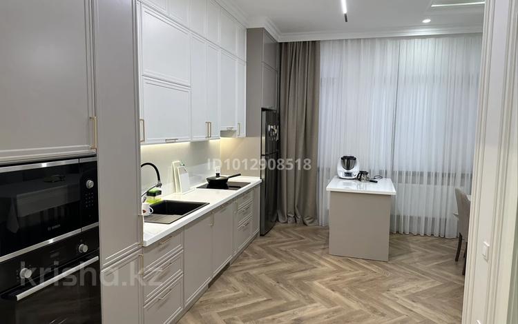 4-бөлмелі пәтер · 170 м² · 1/6 қабат, мкр Нурсат, Торекулова 15, бағасы: 135 млн ₸ в Шымкенте, Каратауский р-н — фото 2