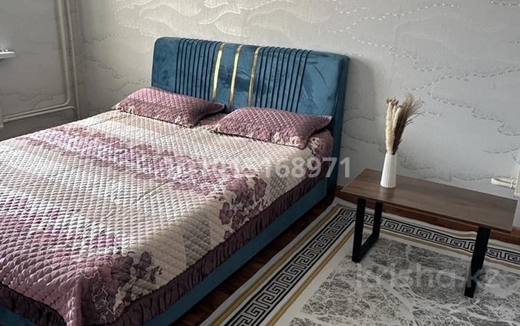 1-комнатная квартира · 37 м² · 4/5 этаж, Гамалея 7 за 7 000 ₸ в Таразе — фото 2