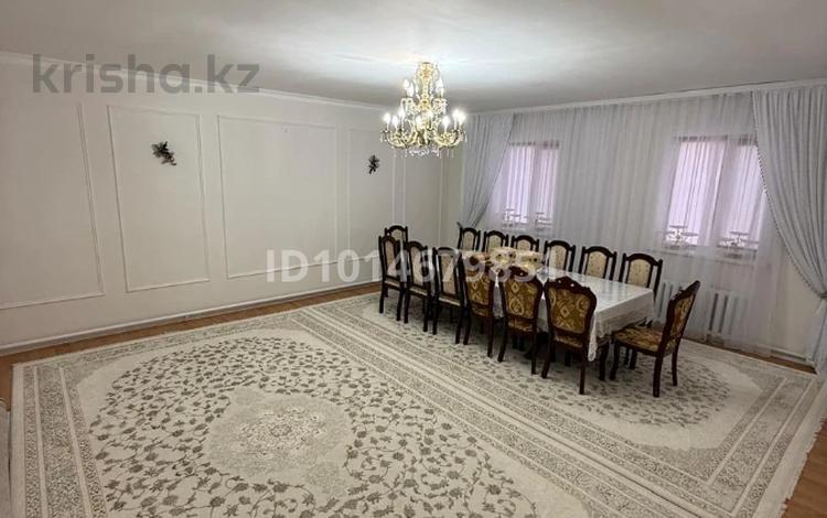Жеке үй · 4 бөлме · 150 м² · 10 жүзд., Атамұра -ш/а., 6 3 — Центр города. Пересечение улиц Тайманова и Алиева, бағасы: 35 млн ₸ в Атырау, мкр Атамура — фото 30