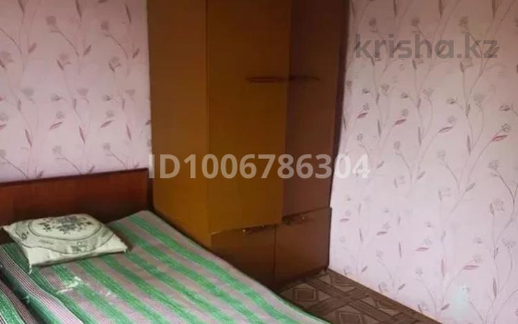 1 бөлме · 15 м², Серикбаев 1/2, бағасы: 135 000 ₸ в Усть-Каменогорске — фото 2
