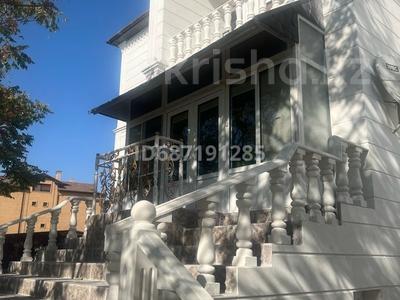 Жеке үй · 9 бөлме · 600 м², 15-ш/а., бағасы: 300 млн ₸ в Актау, 15-й мкр