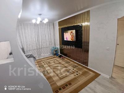 2-комнатная квартира · 48 м² · 2/5 этаж, Юность 55 за 18 млн ₸ в Семее, Красный Кордон