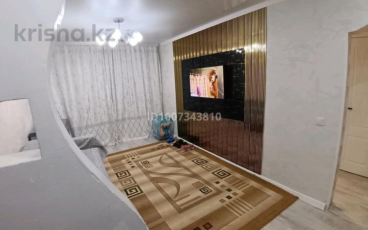 2-комнатная квартира · 48 м² · 2/5 этаж, Юность 55 за 18 млн ₸ в Семее, Красный Кордон — фото 2