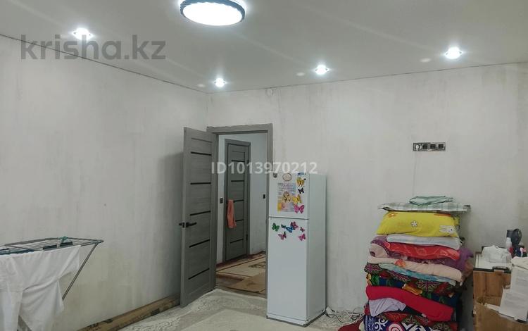 2-комнатная квартира · 48 м² · 1/2 этаж, мкр Айгуль, Мкр 2 база 44/1 — 2 база баня за 16 млн ₸ в Уральске — фото 3