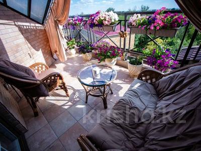 5-комнатная квартира · 154 м², К.Аманжолова 94/3 за 135 млн 〒 в Караганде, Казыбек би р-н