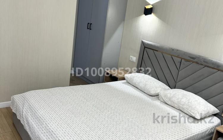 1-бөлмелі пәтер · 35 м² · 13/13 қабат, Ади Шарипова 145 к2 — Шевченко, бағасы: 16 000 ₸ в Алматы, Алмалинский р-н — фото 2
