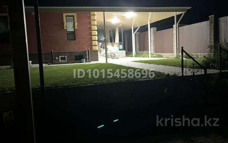 Жеке үй · 8 бөлме · 212.6 м² · 8 жүзд., Амангельды 49 а, бағасы: 93 млн ₸ в Туздыбастау (Калинино) — фото 2